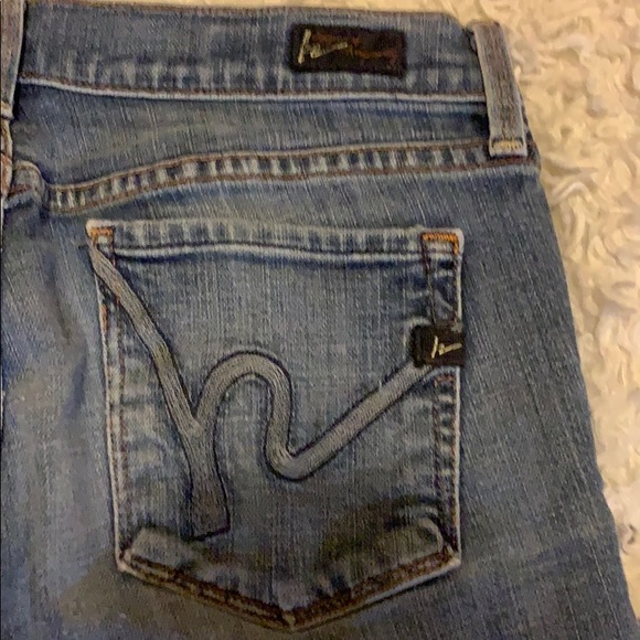 Citizens - Picture 3 of 6